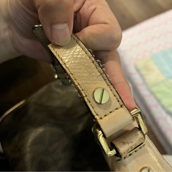 MK Mini Shoulder Bag - Picture 13 of 14